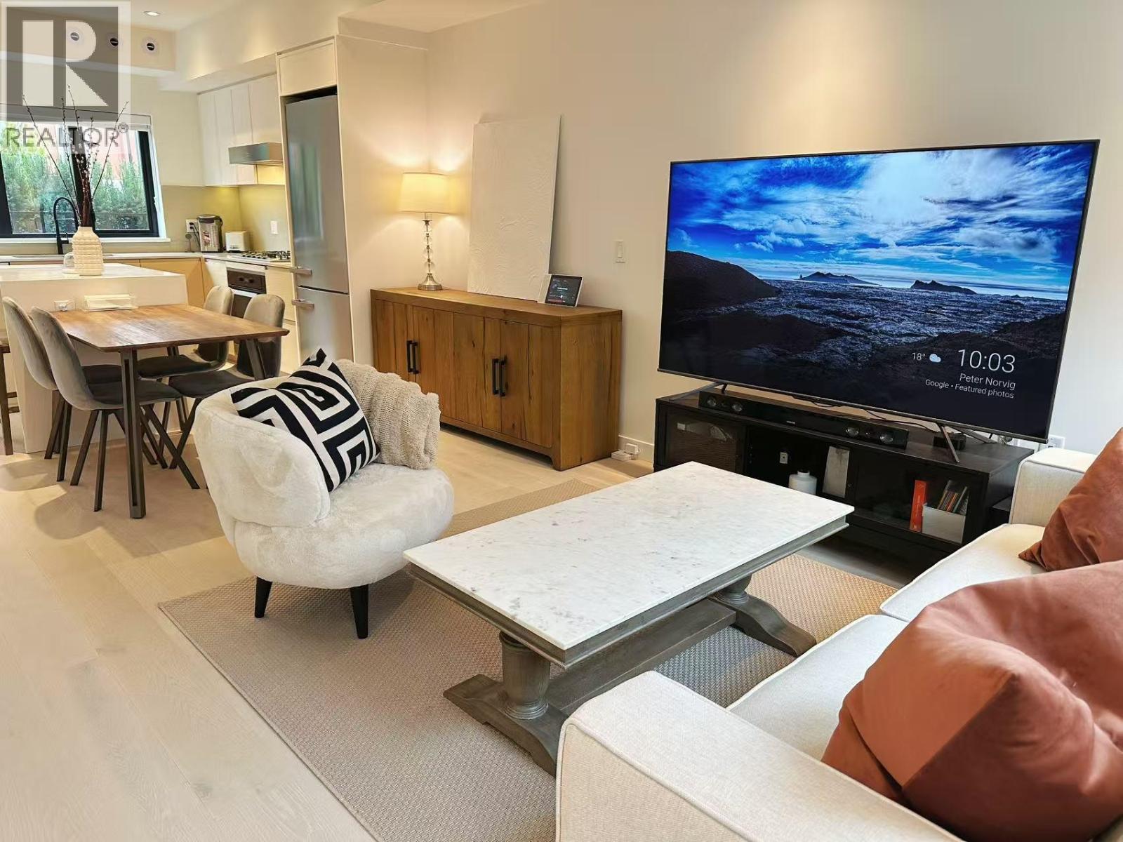 51 550 W 28TH AVENUE, Vancouver