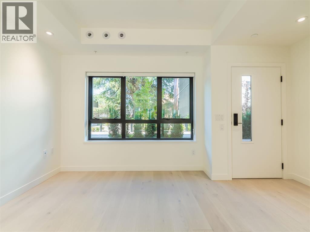 51 550 W 28TH AVENUE, Vancouver