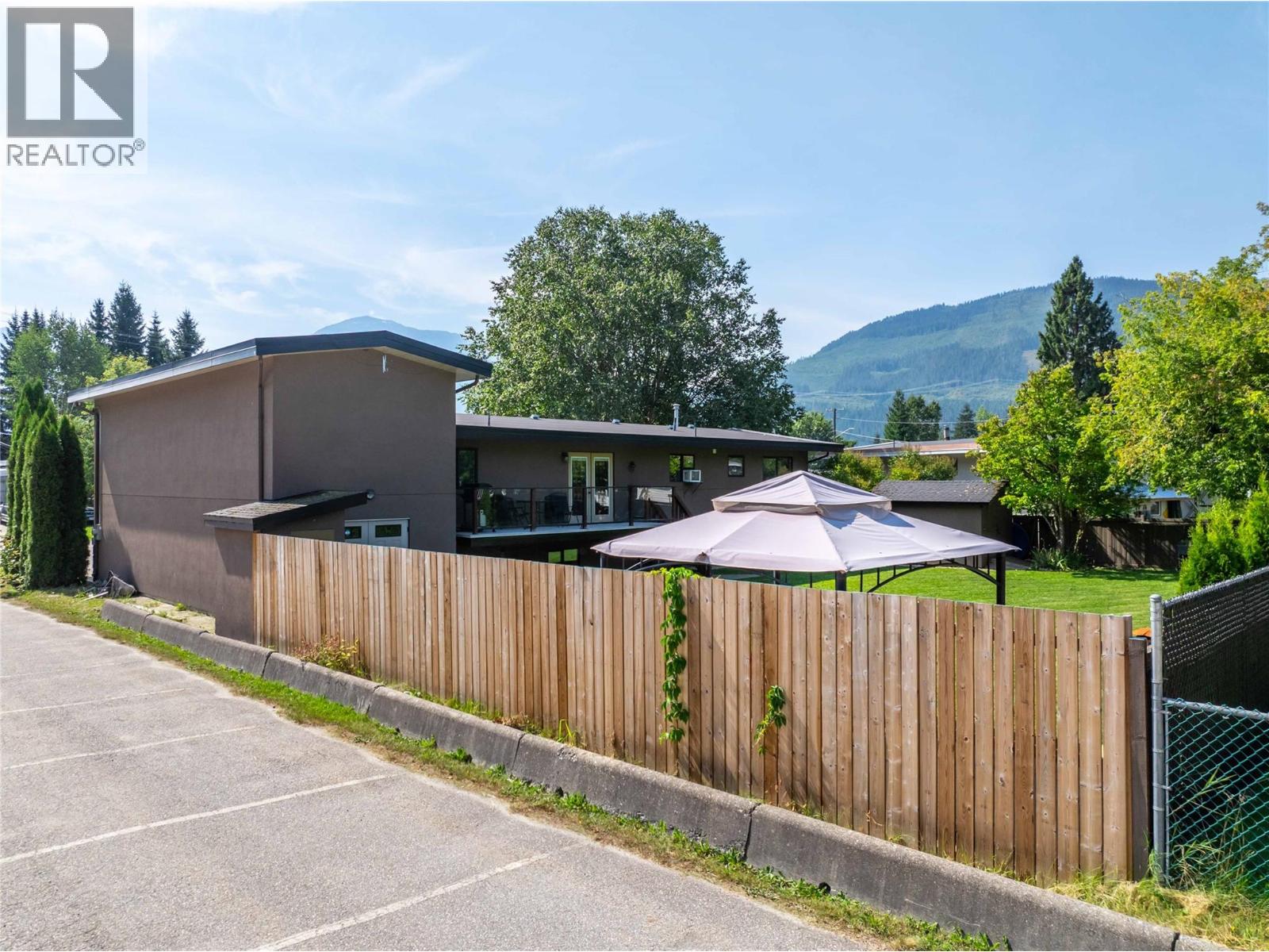 1824 Colbeck Road, Revelstoke