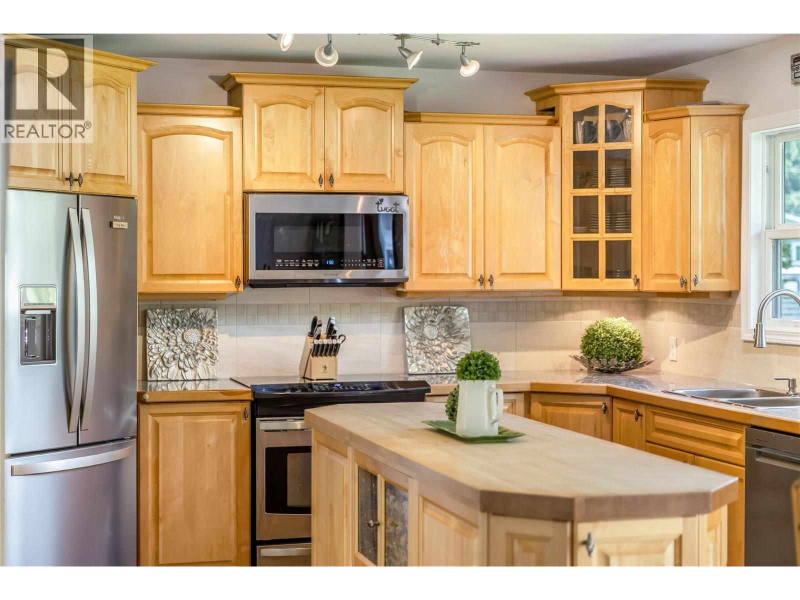 1824 Colbeck Road, Revelstoke