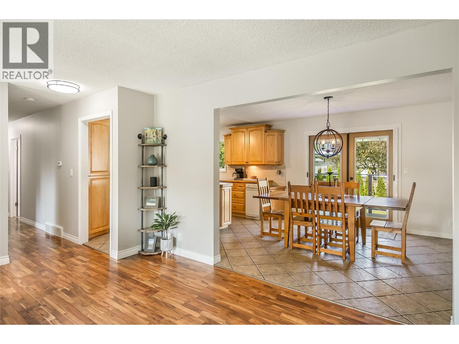 1824 Colbeck Road, Revelstoke