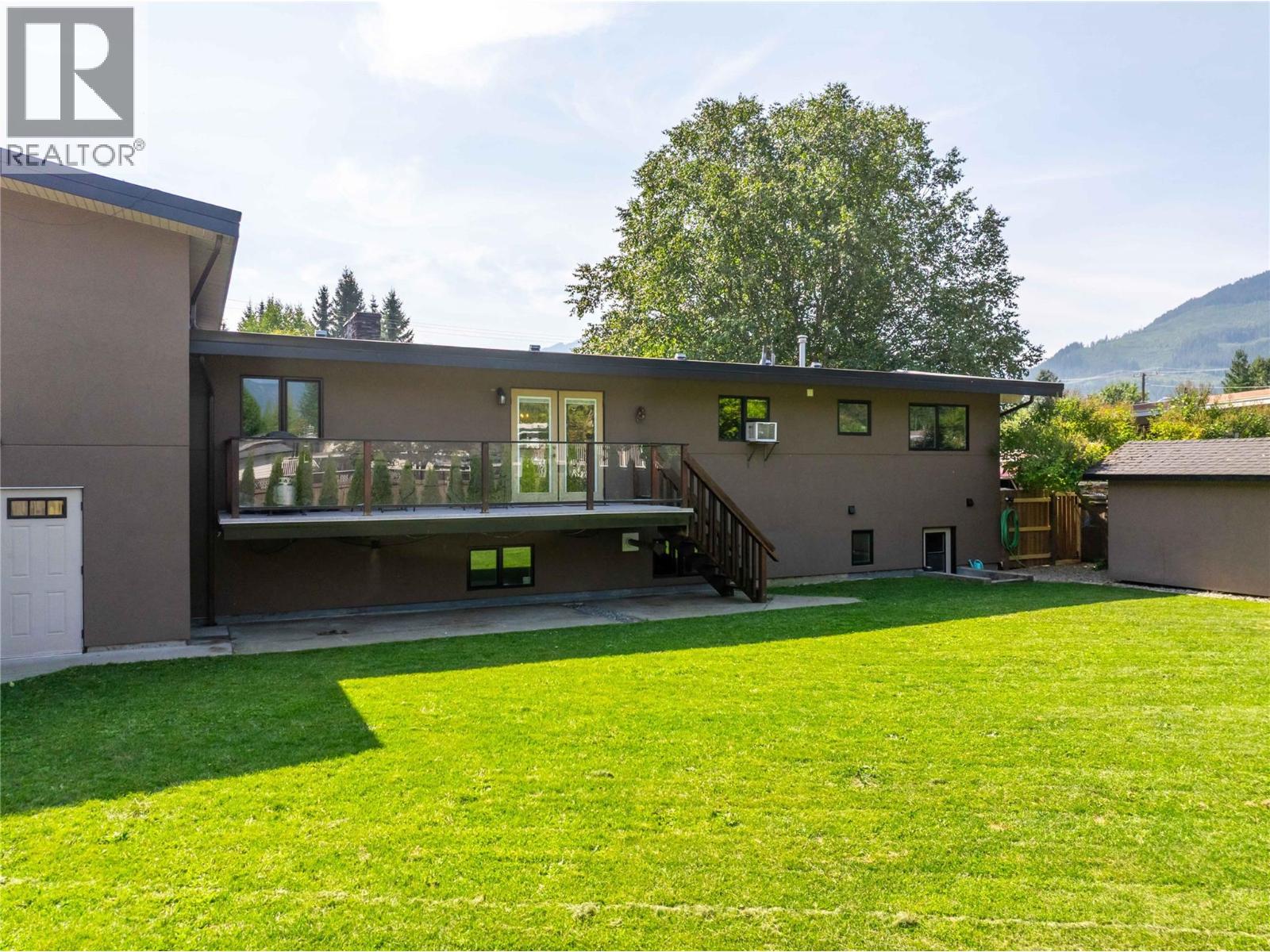 1824 Colbeck Road, Revelstoke