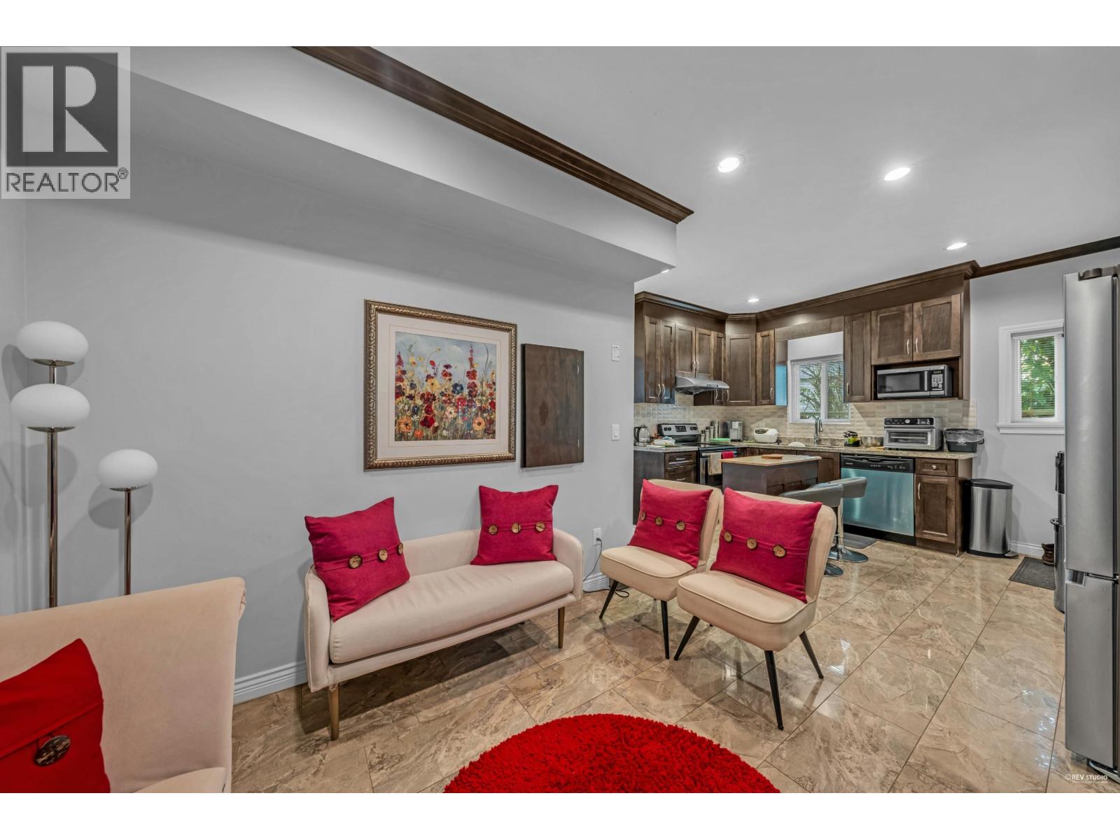 7788 HEDLEY AVENUE, Burnaby