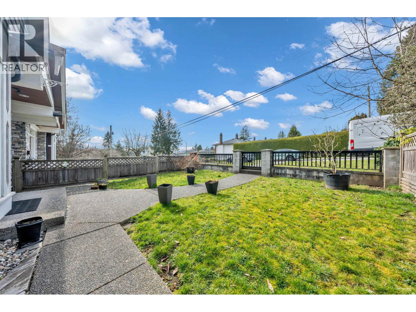 7788 HEDLEY AVENUE, Burnaby