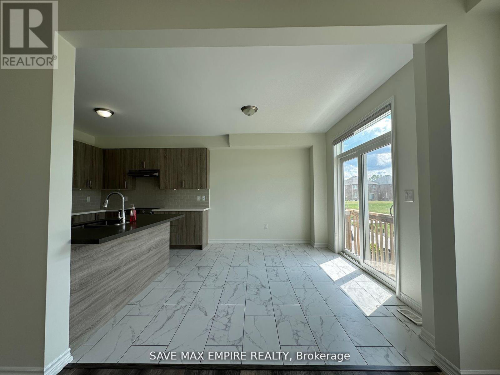 1499 MARINA DRIVE - 16