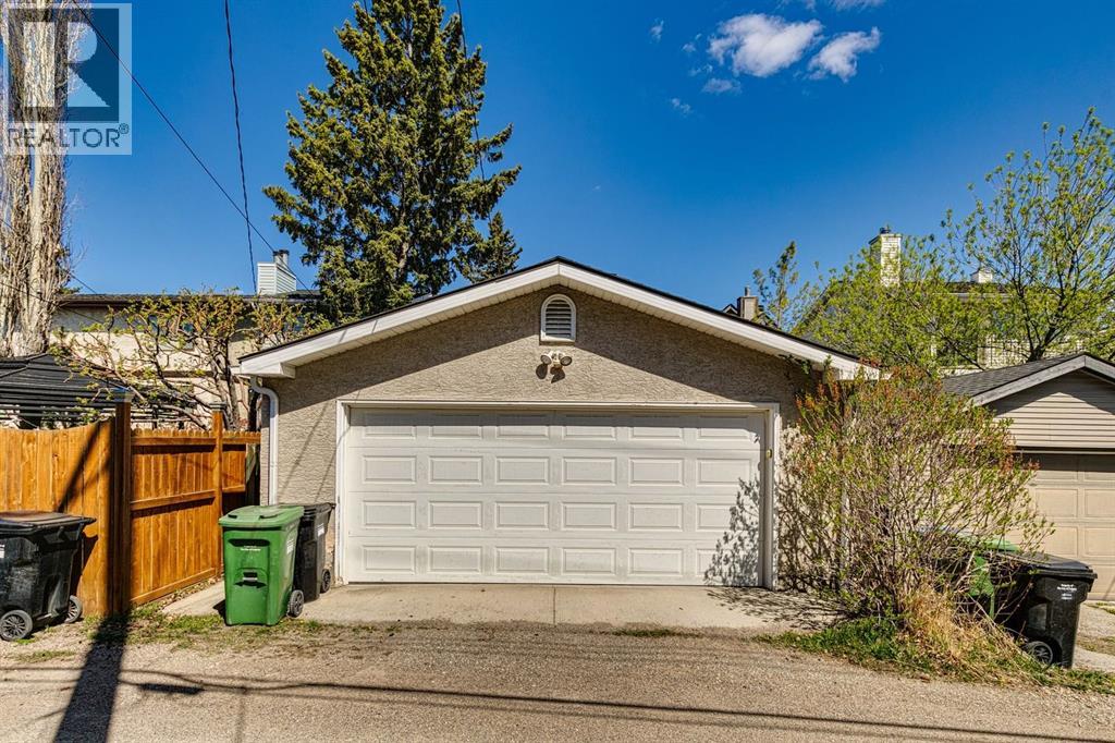 Single Family House for Sale in   Avenue SW Richmond Calgary 