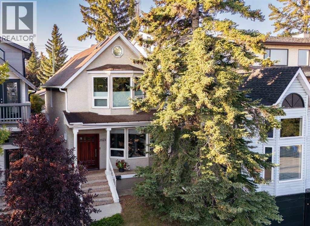 Single Family House for Sale in   Avenue SW Richmond Calgary 