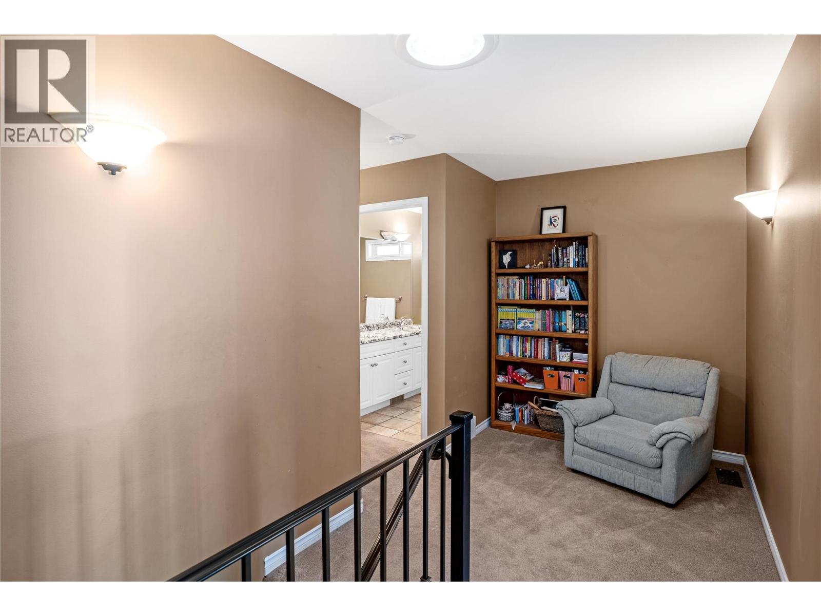  1083 Chilcotin Crescent, Kelowna