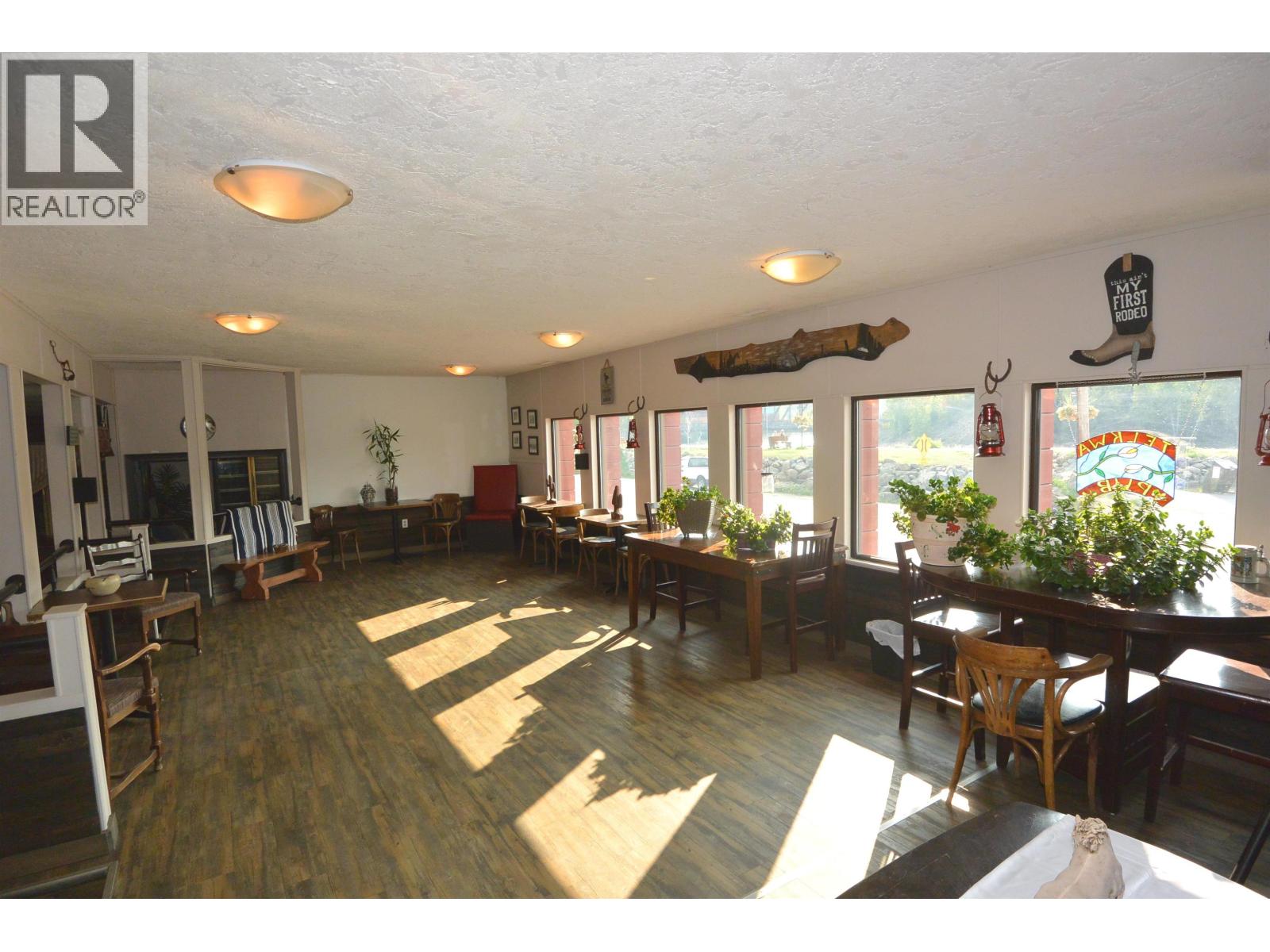 1709 RIVERSIDE Street, Telkwa