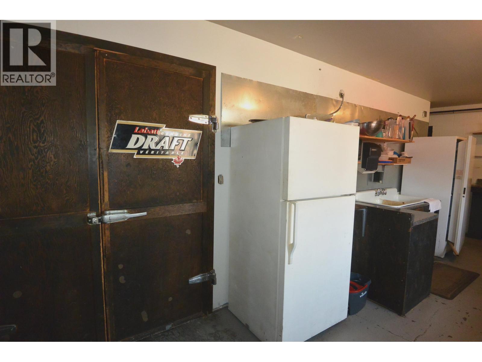1709 RIVERSIDE Street, Telkwa