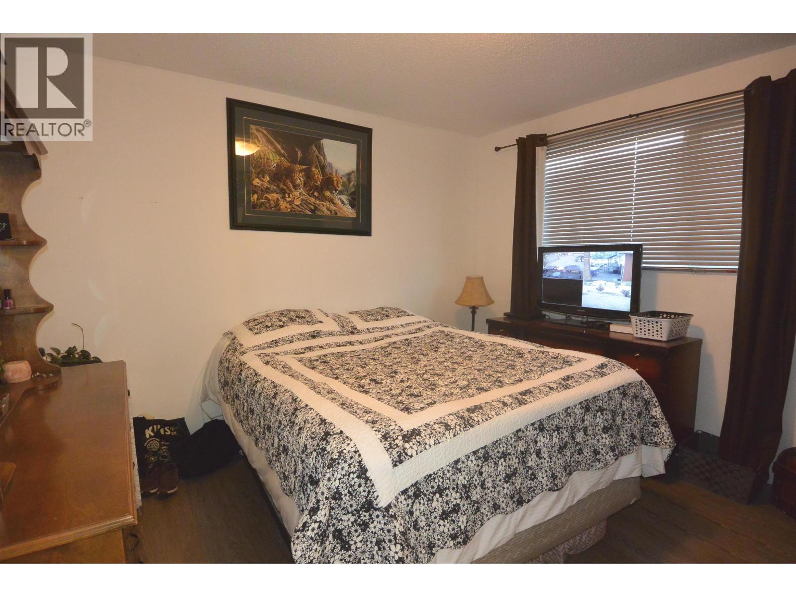 1709 RIVERSIDE Street, Telkwa