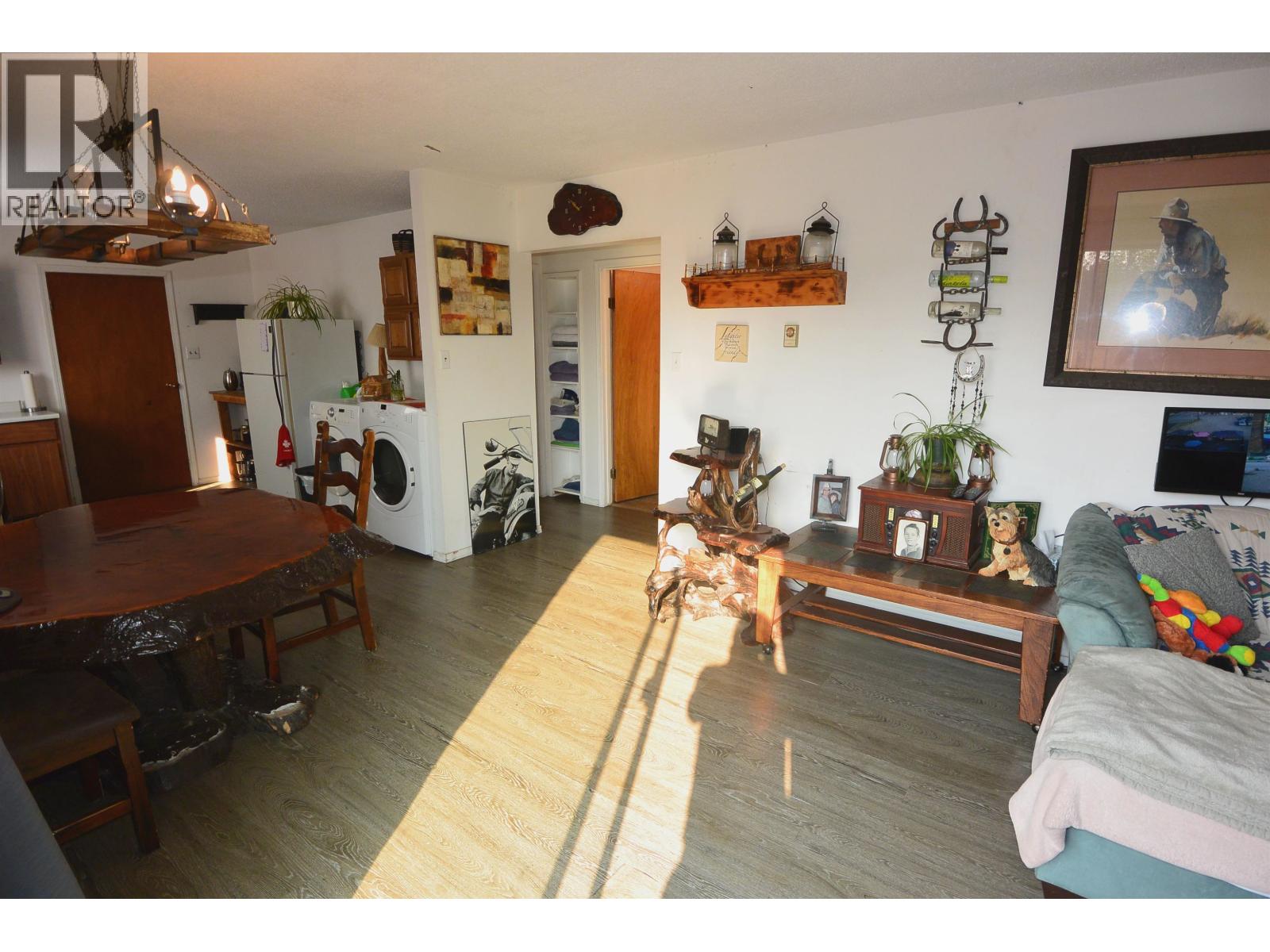 1709 RIVERSIDE Street, Telkwa