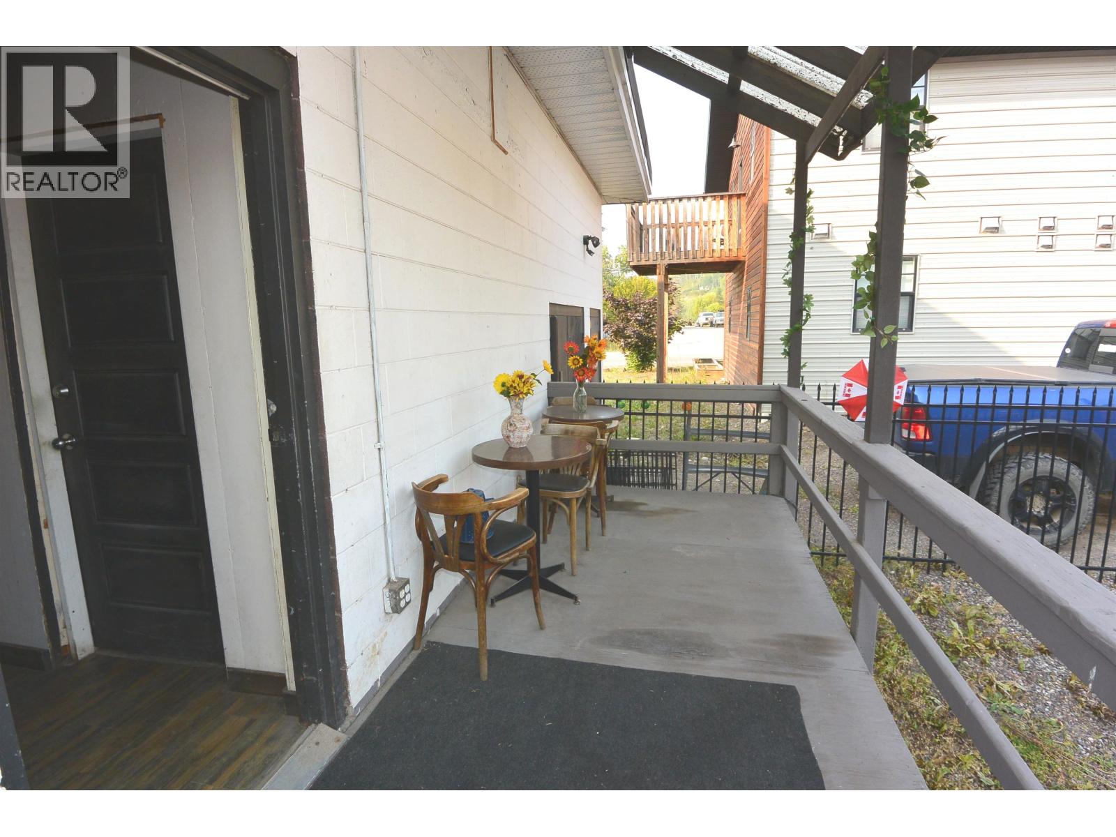 1709 RIVERSIDE Street, Telkwa