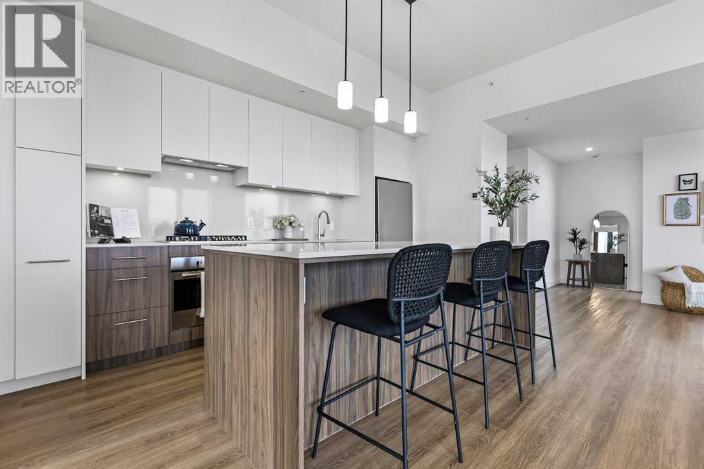 Single Family House for Sale in    Avenue SW Eau Claire Calgary 