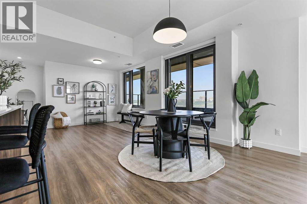 Single Family House for Sale in    Avenue SW Eau Claire Calgary 