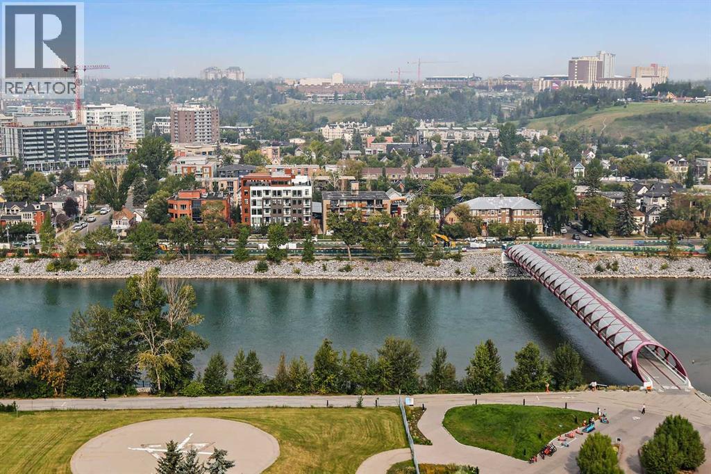 Single Family House for Sale in    Avenue SW Eau Claire Calgary 