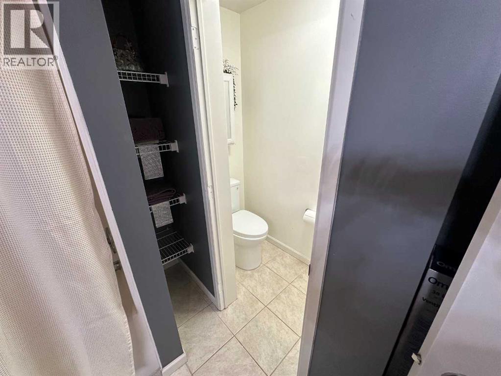 5040 53 Street, Sylvan Lake