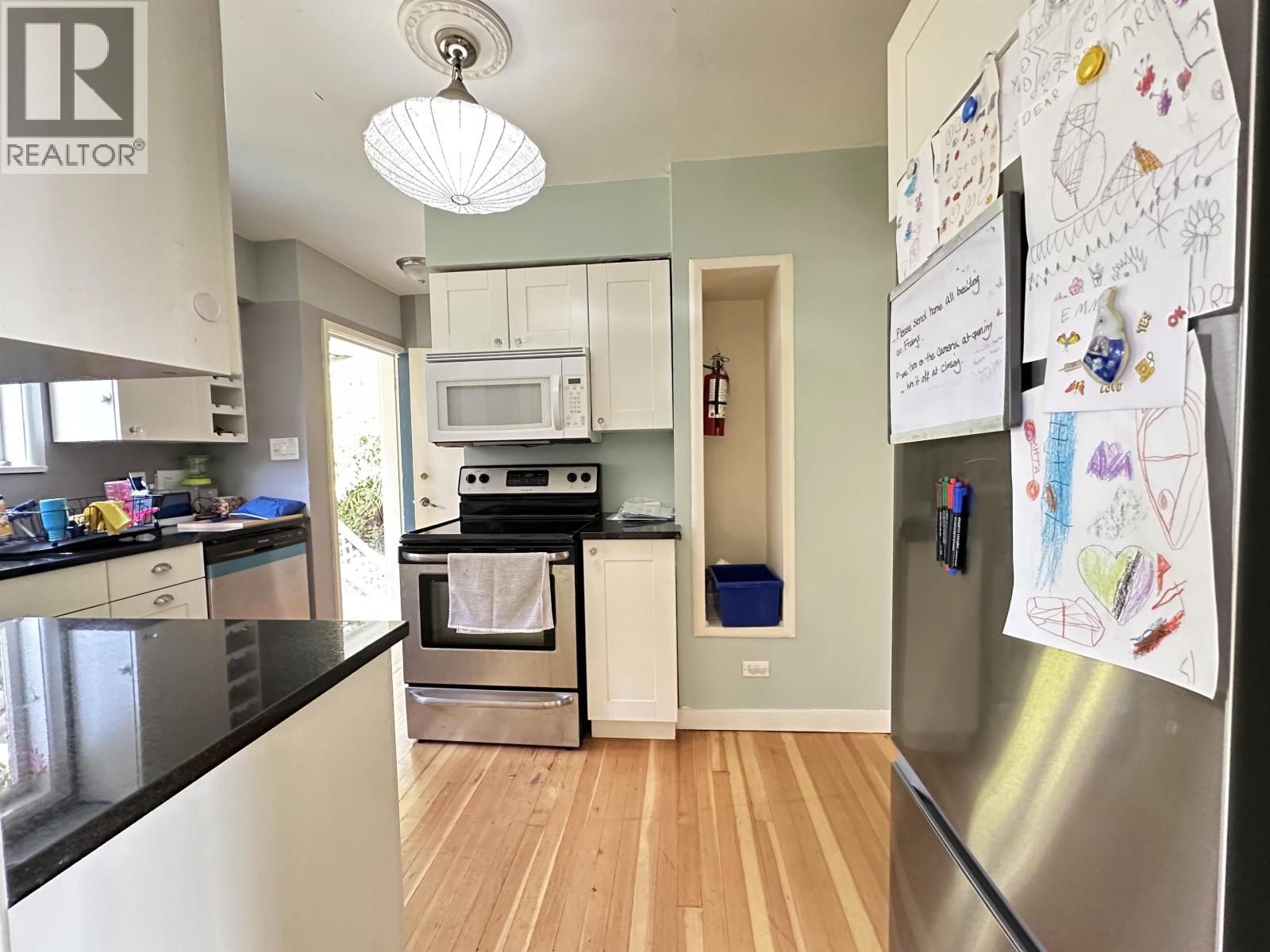 1115 HAYWOOD AVENUE, West Vancouver