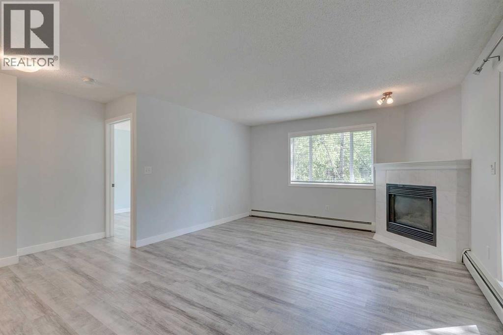 Single Family House for Sale in   Sierra Morena Mews SW Signal Hill Calgary 