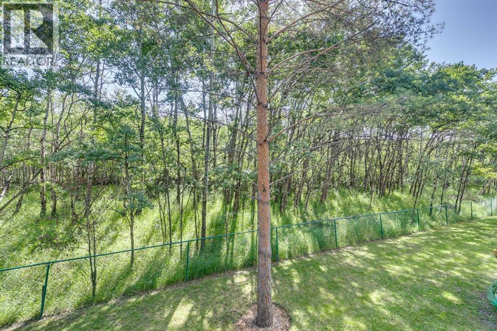 Single Family House for Sale in   Sierra Morena Mews SW Signal Hill Calgary 