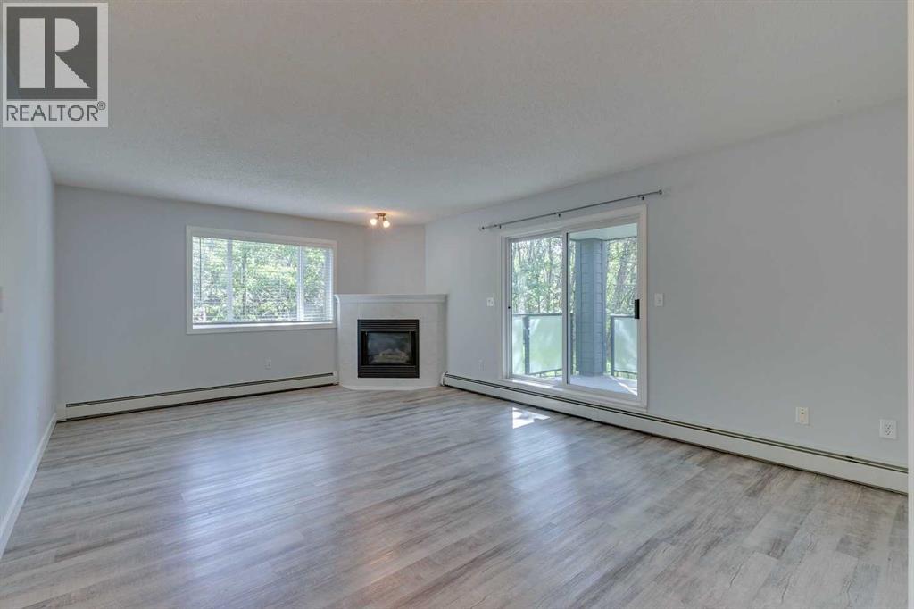 Single Family House for Sale in   Sierra Morena Mews SW Signal Hill Calgary 
