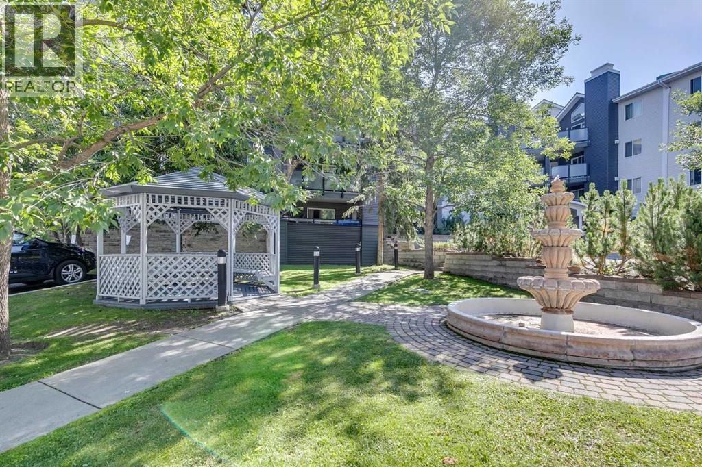 Single Family House for Sale in   Sierra Morena Mews SW Signal Hill Calgary 