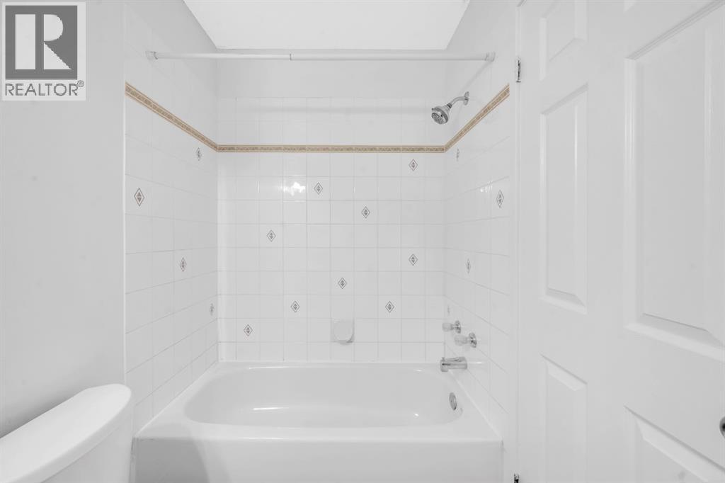 Single Family House 4 Level for Sale in  Shawbrooke Road SW Shawnessy Calgary 