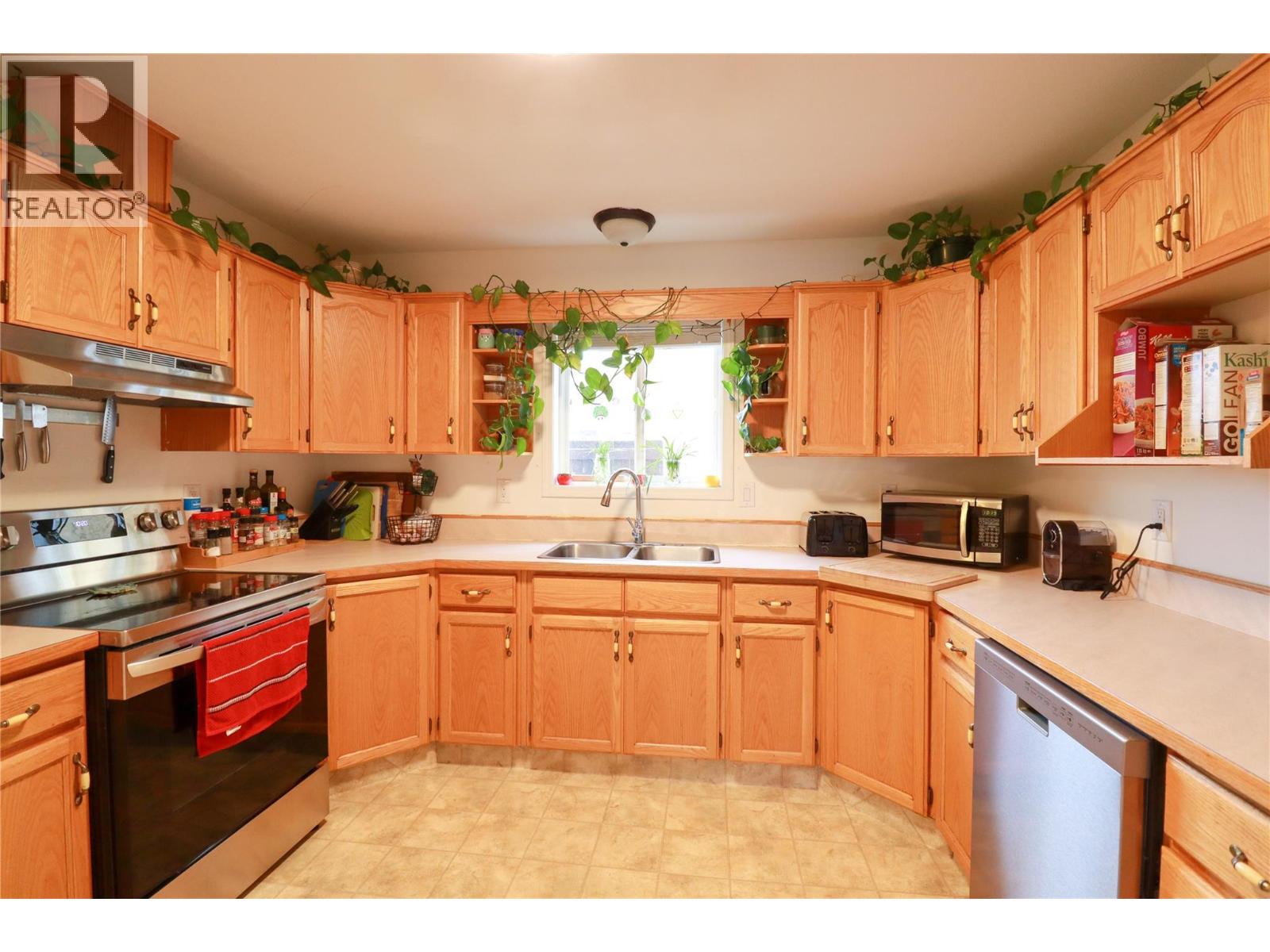 597 MUNICIPAL Avenue Unit# 101, Penticton