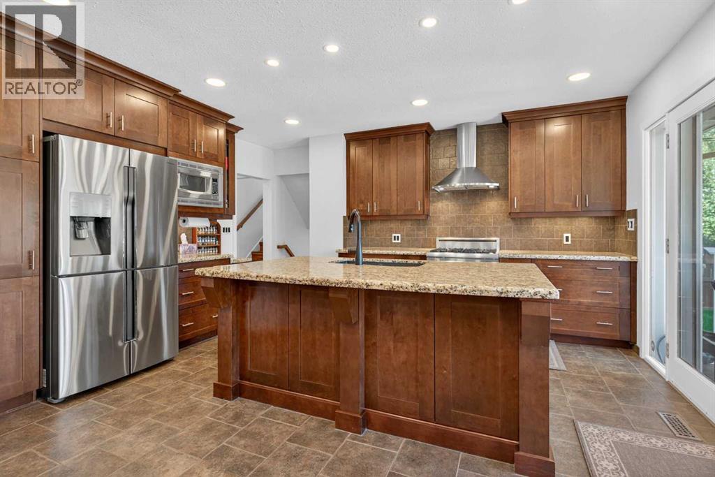 Single Family House 4 Level for Sale in   Avenue SW Altadore Calgary 