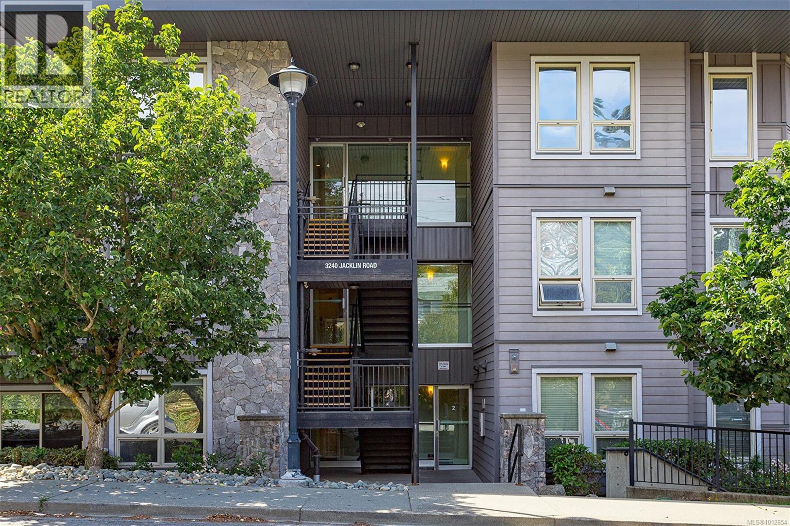 311 3240 Jacklin Road, Langford