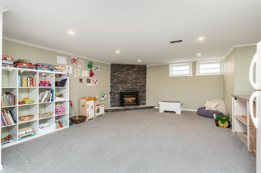 Photo 20 of 472 Speers Road, Winnipeg MB