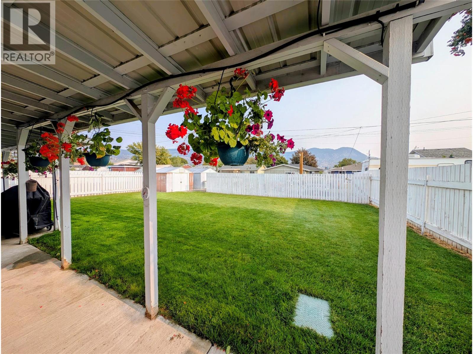 2551 Jackson Avenue, Merritt