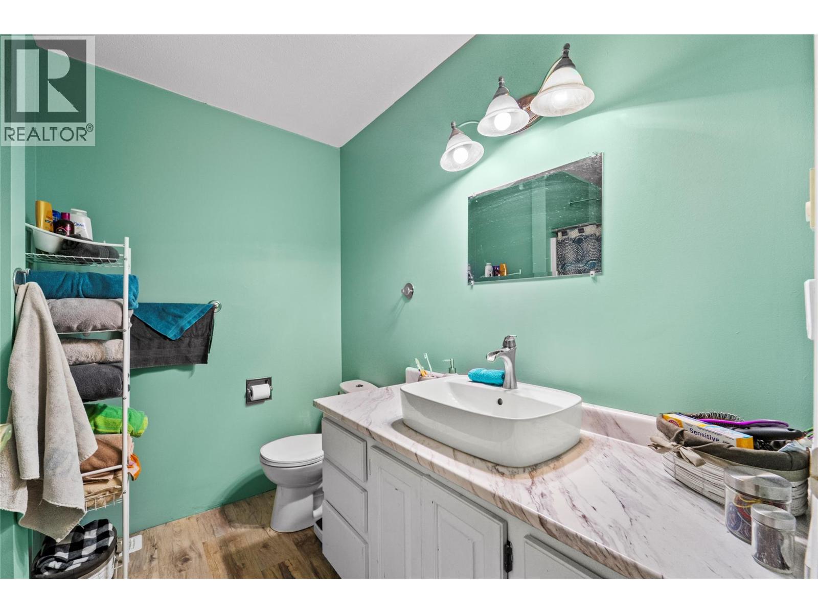 419 DODDING Avenue, Merritt