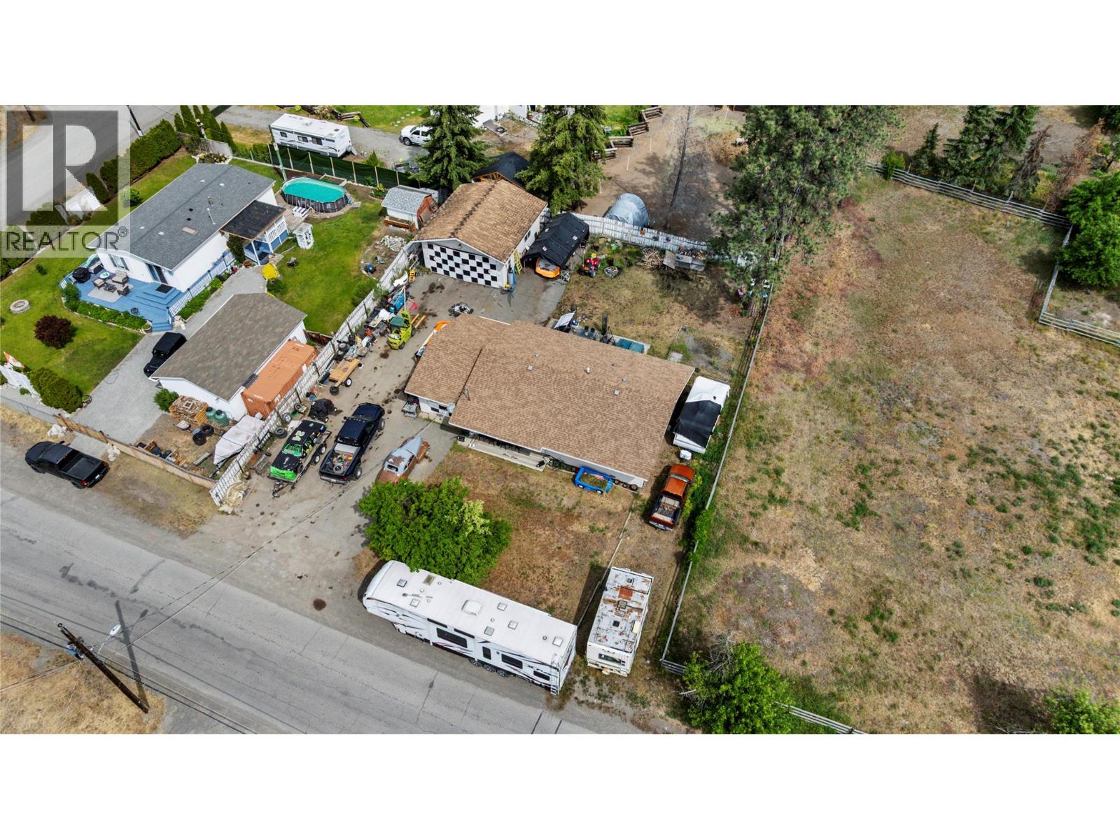 419 DODDING Avenue, Merritt