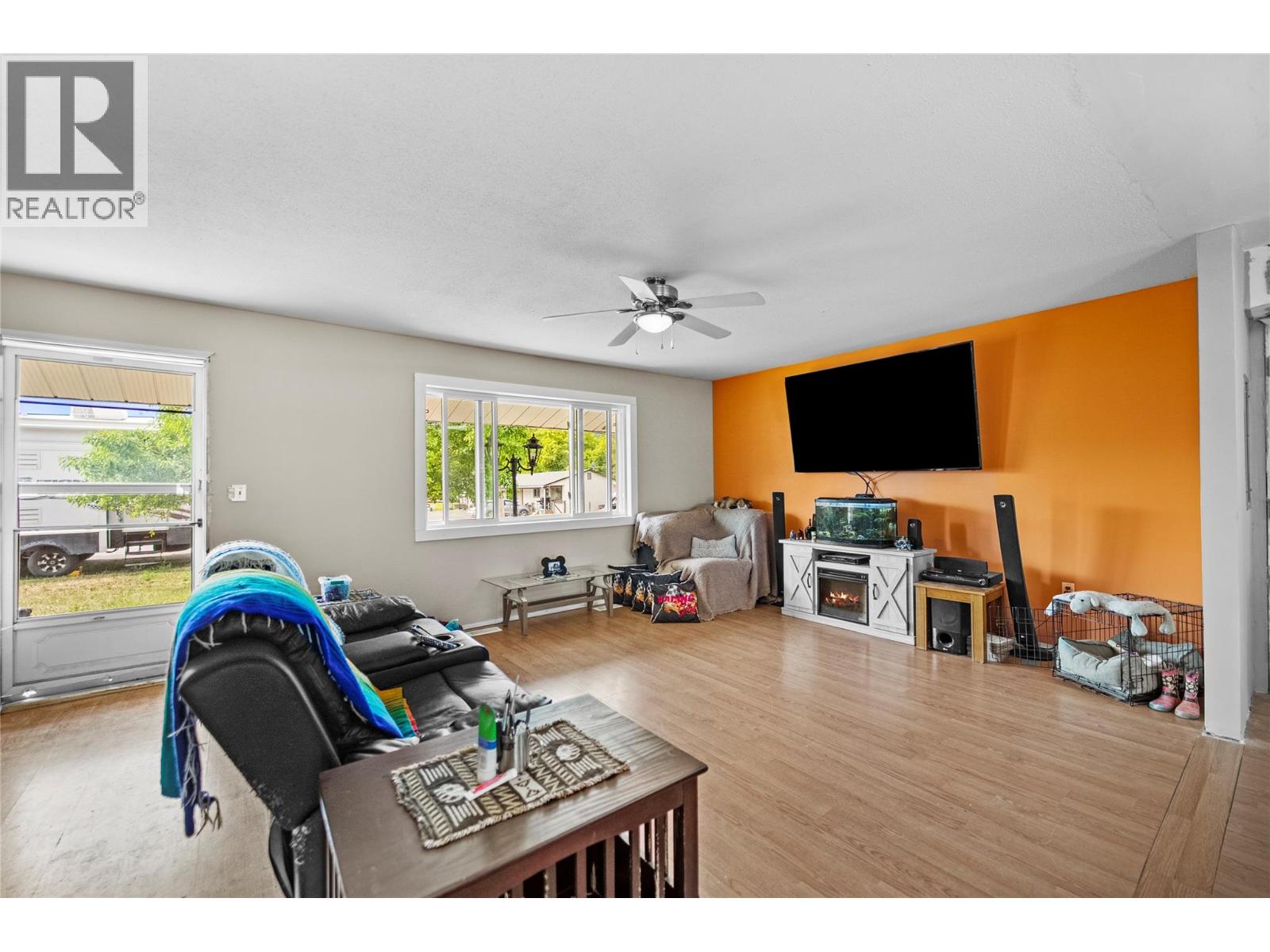 419 DODDING Avenue, Merritt