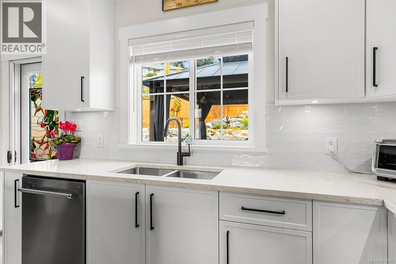 364 Tideline Lane, Colwood