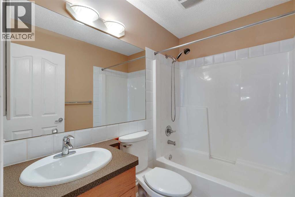 Single Family House for Sale in  Harvest Oak View NE Harvest Hills Calgary 