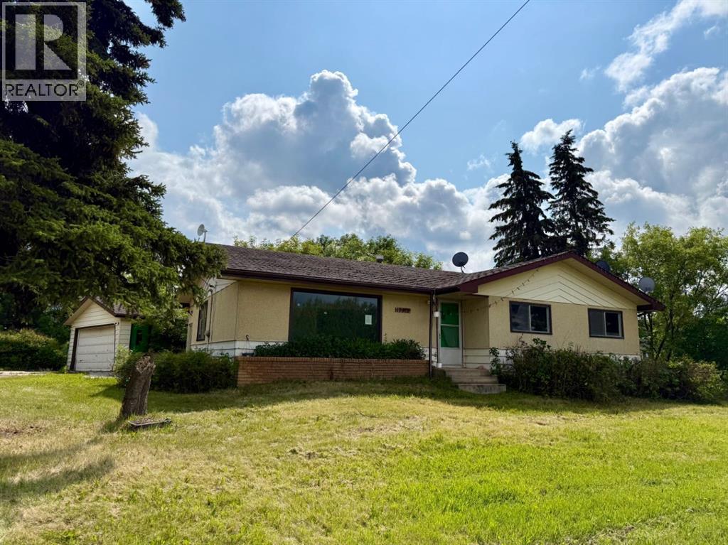 9917 103 Avenue, Plamondon