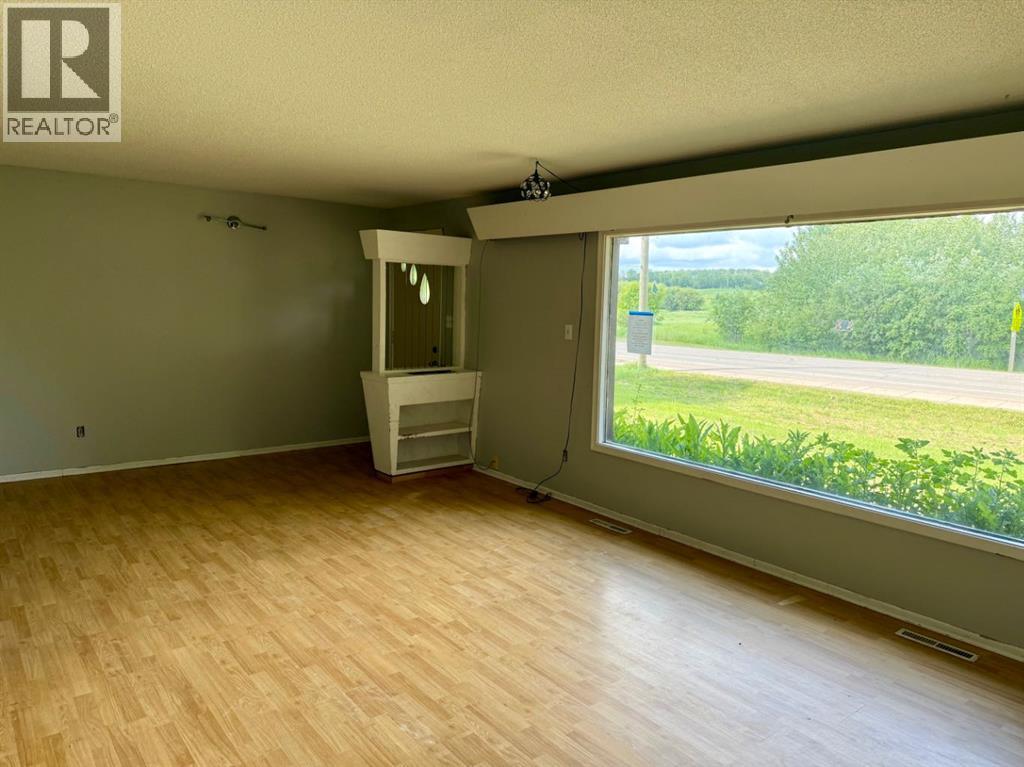 9917 103 Avenue, Plamondon