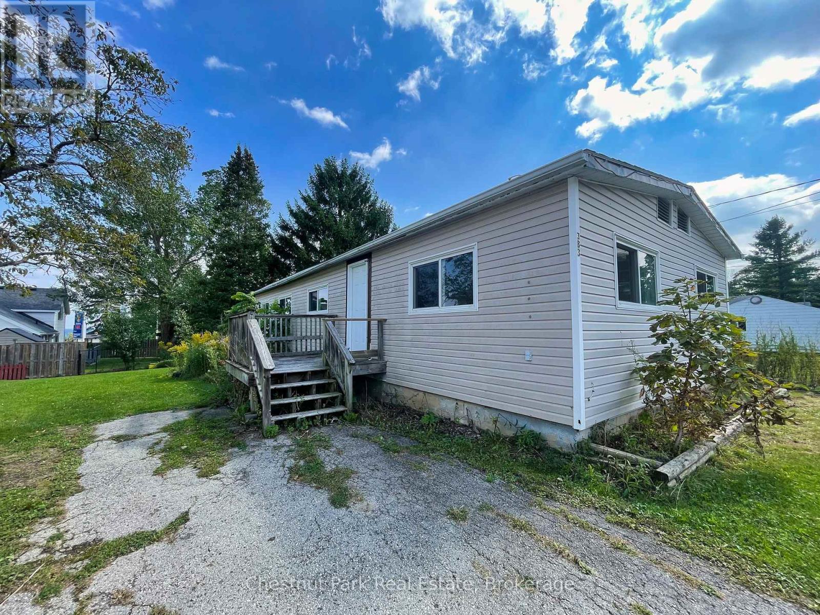 383 THOMPSON STREET - 1