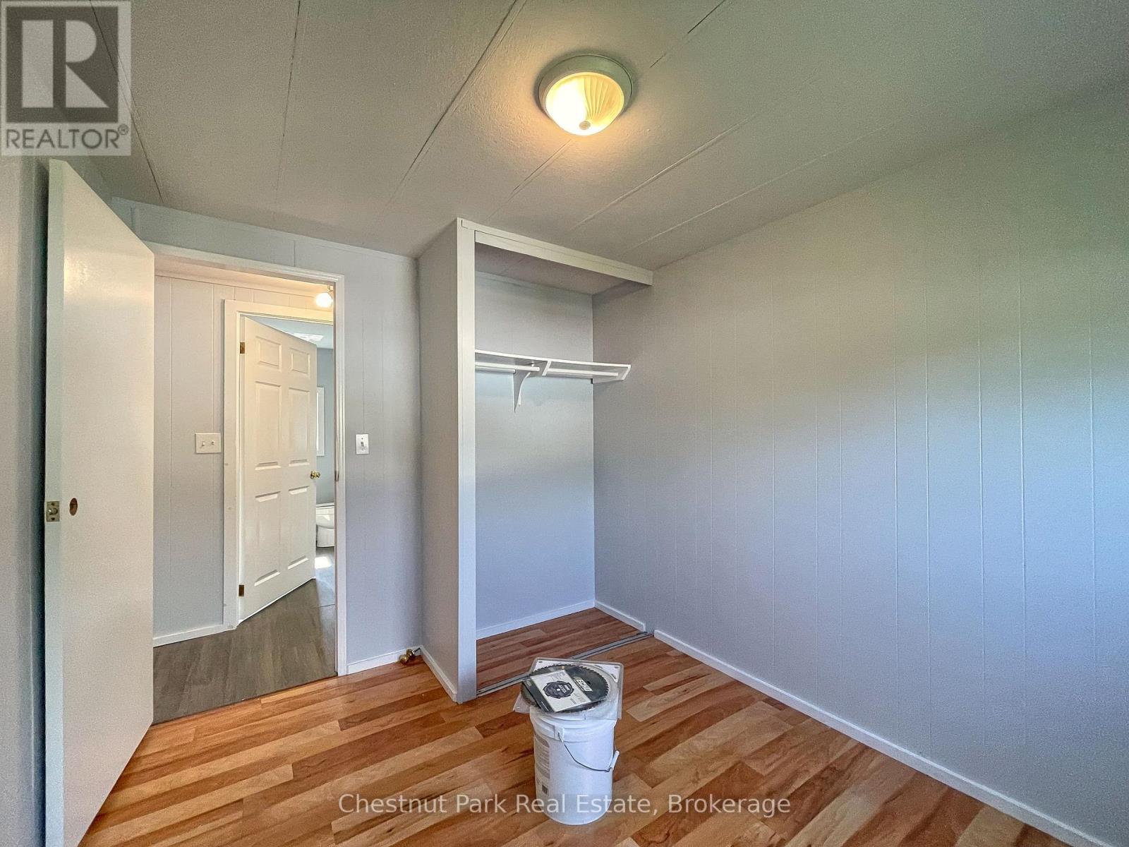 383 THOMPSON STREET - 9