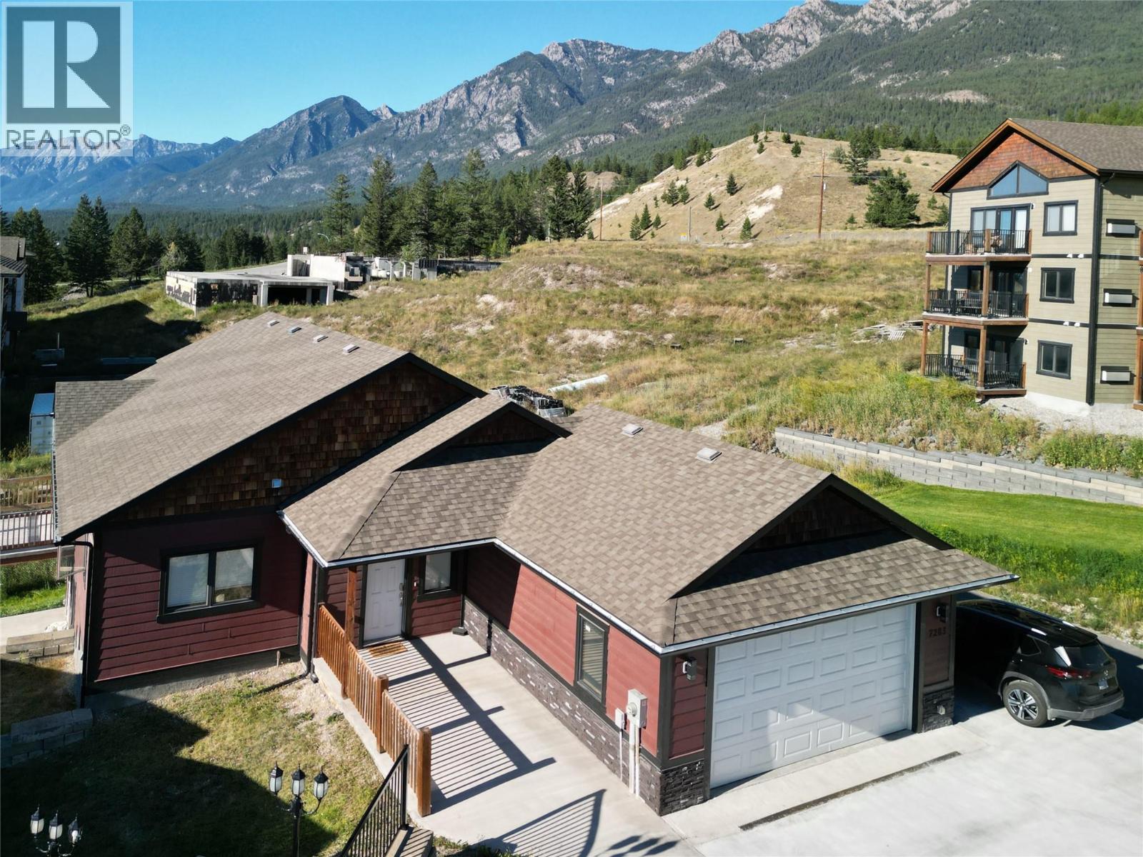 7305 Copperhorn Drive, Radium Hot Springs - Exteriors - Drone/Aerial View - Photo 8