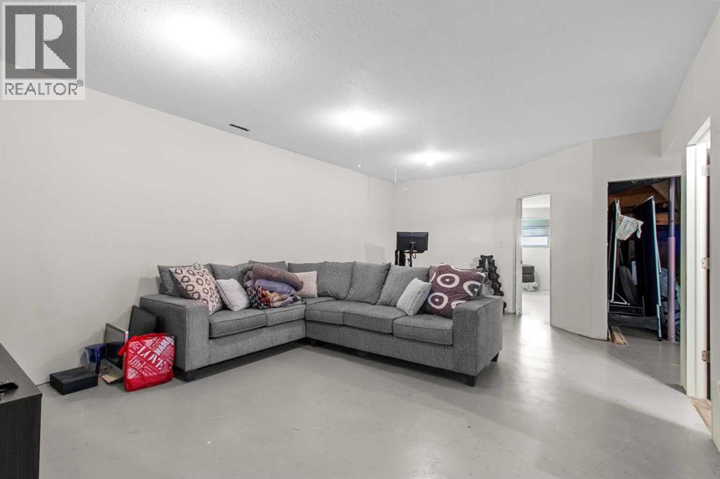 267 Jenner Crescent, Red Deer