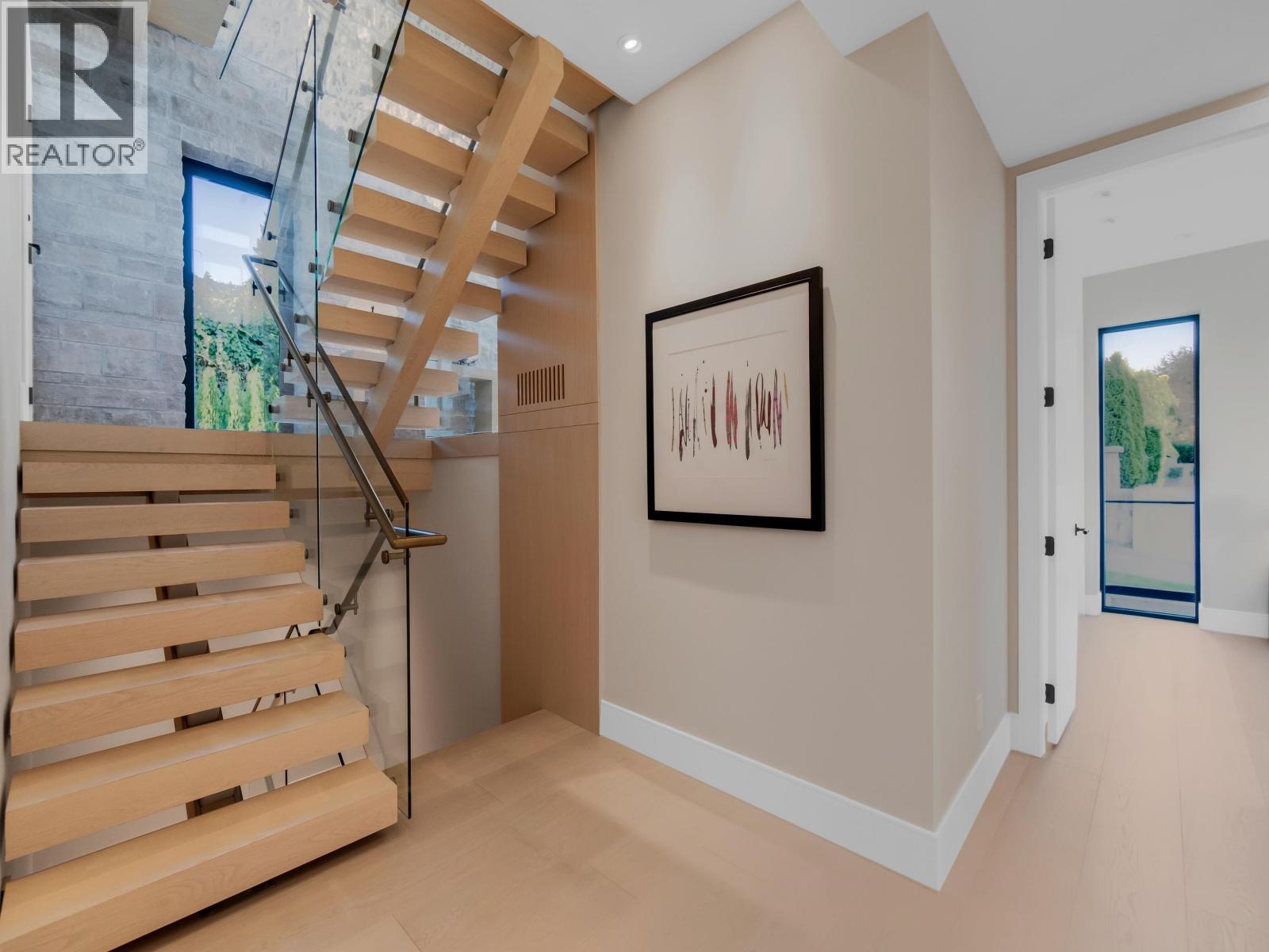 2423 MATHERS AVENUE, West Vancouver