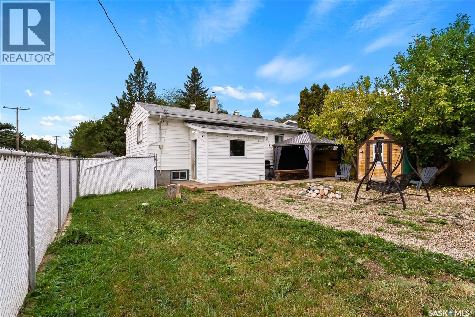 Single Family House Bungalow for Sale in  Horace STREET Regina 