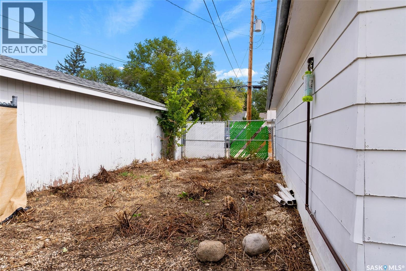 Single Family House Bungalow for Sale in  Horace STREET Regina 