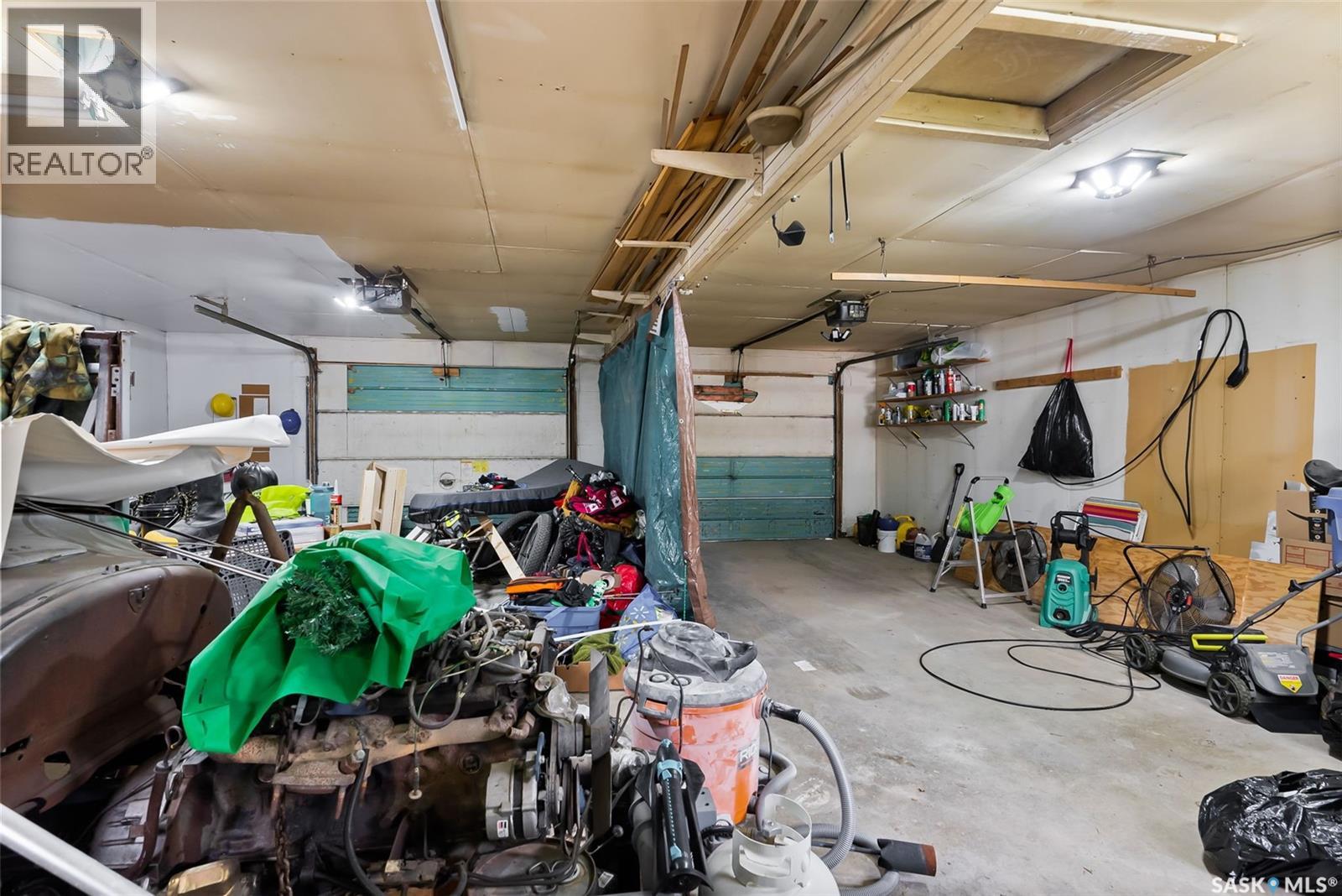 Single Family House Bungalow for Sale in  Horace STREET Regina 