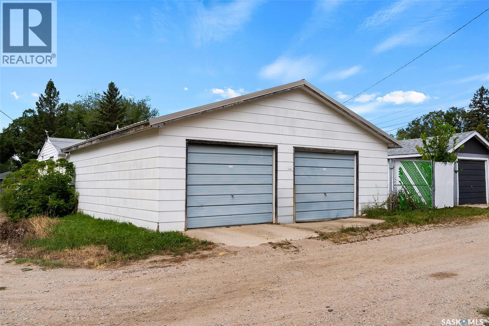 Single Family House Bungalow for Sale in  Horace STREET Regina 