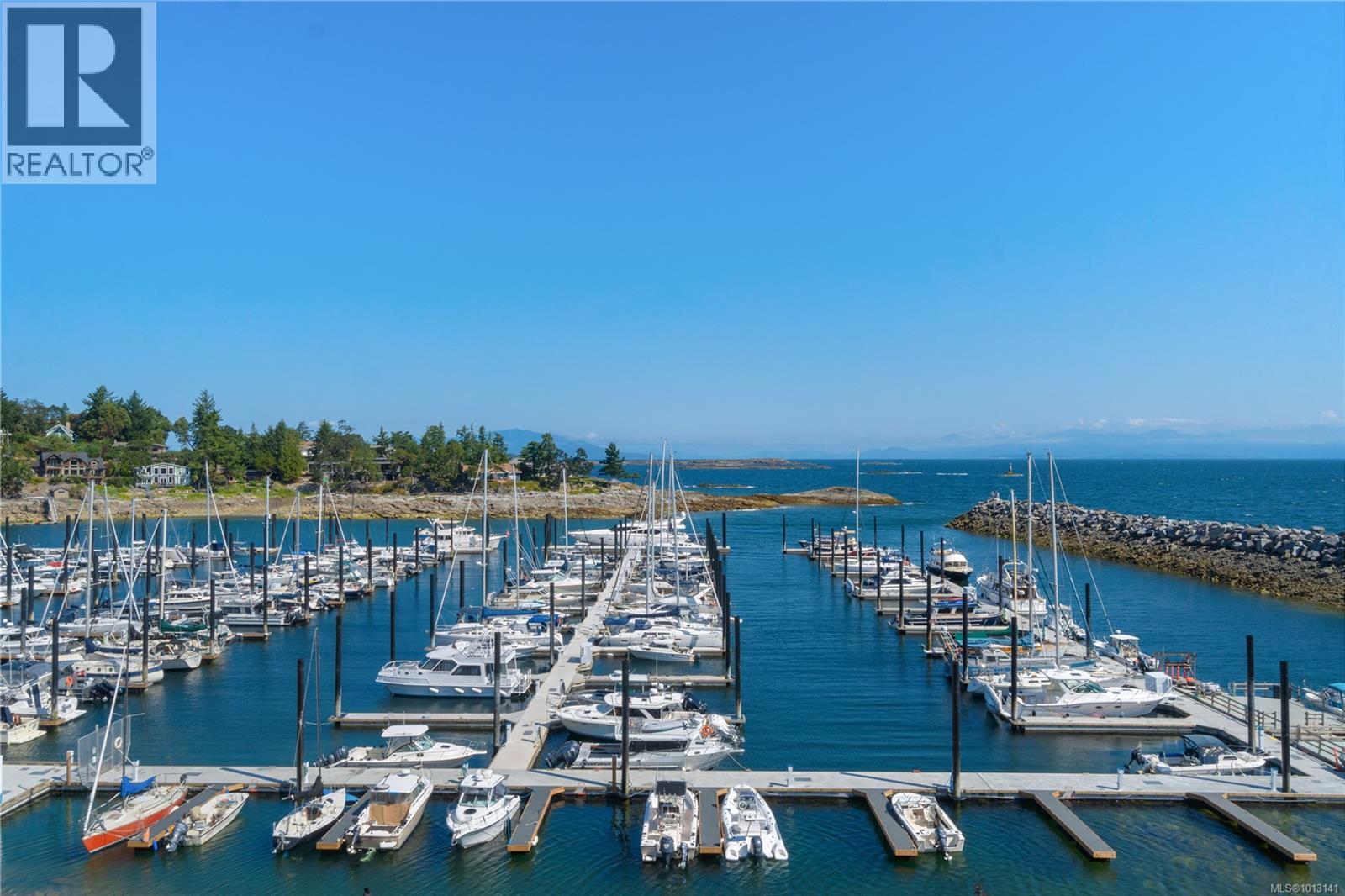 302 3555 Outrigger Rd, Nanoose Bay
