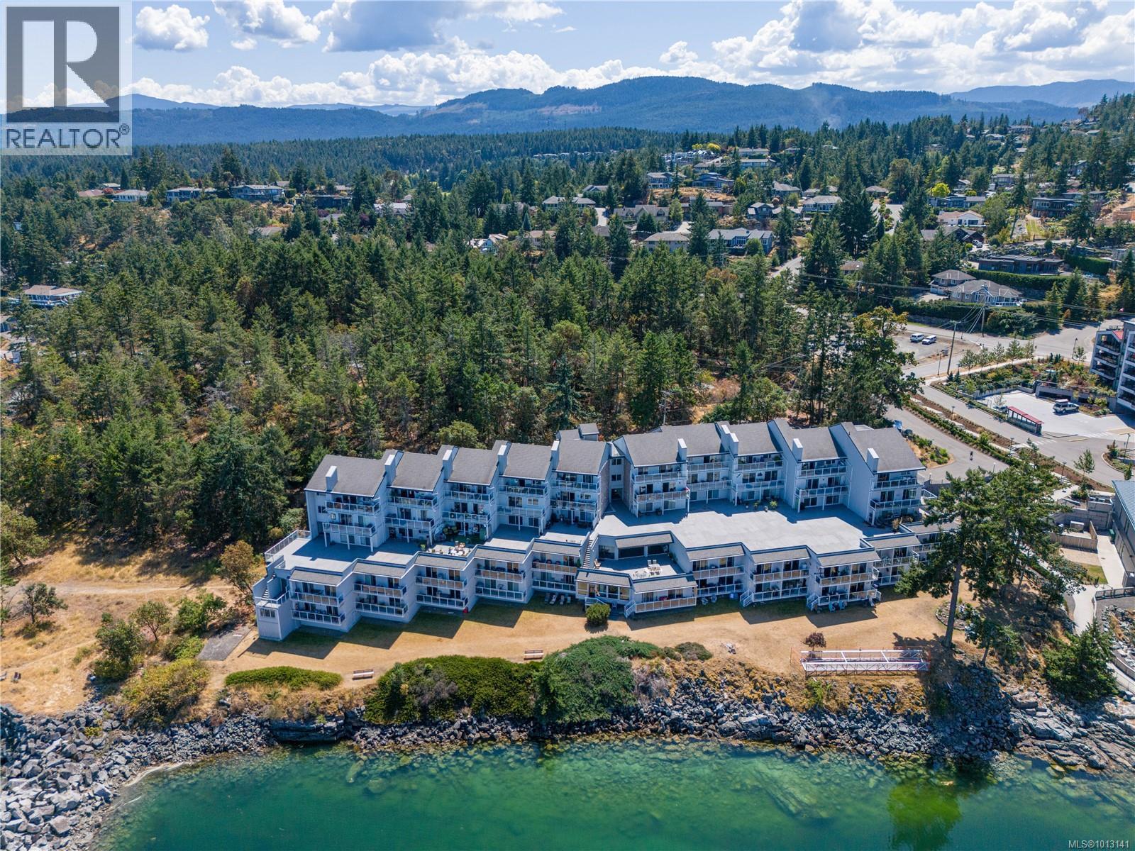 302 3555 Outrigger Rd, Nanoose Bay